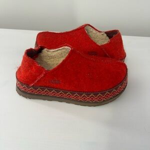 UGG Tasman Reflect Currant Nordic Platform